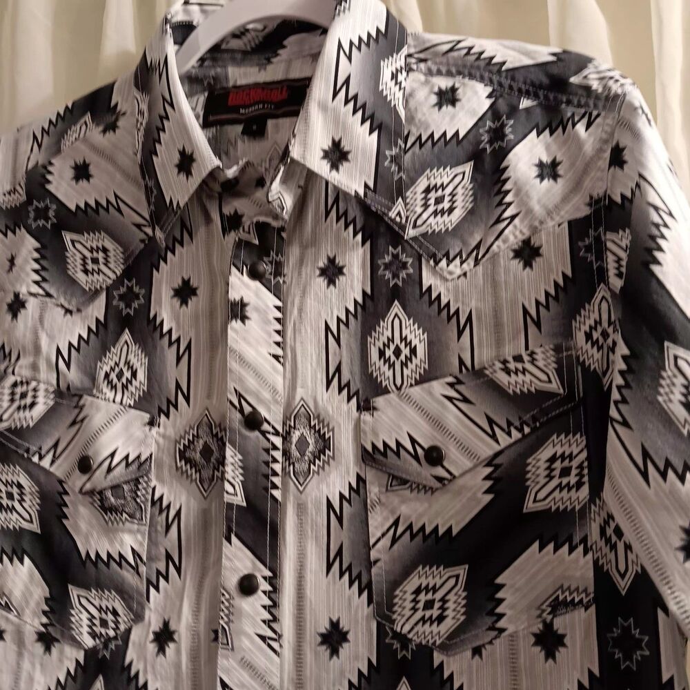 Men Small White Black Aztec Southwestern Pearl Snap Button Down Rock Festival